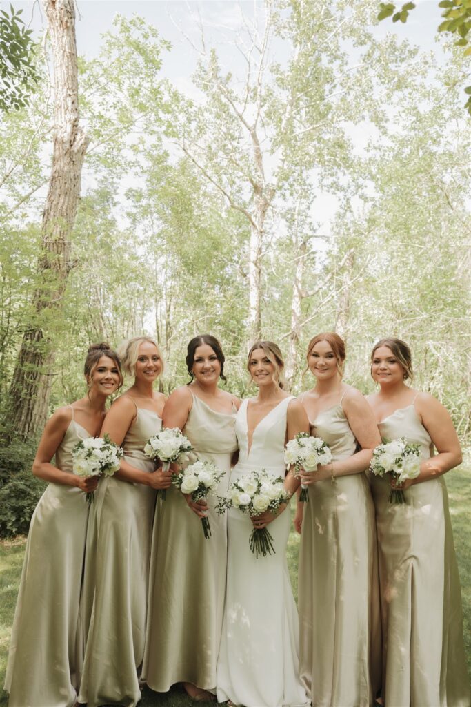 bride and her bridesmaids