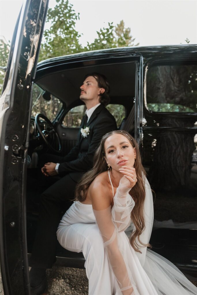 couple posing for wedding photos in saskatchewan - ninth avenue studios