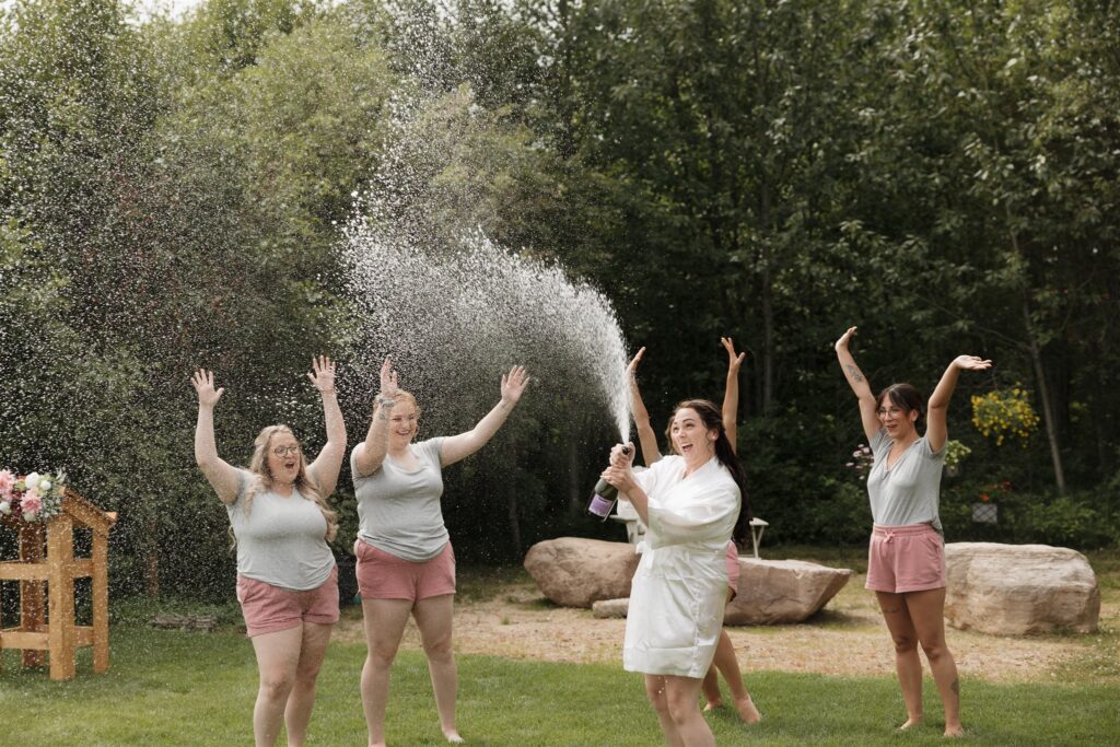 Lac La Plonge in Saskatchewan outdoor wedding