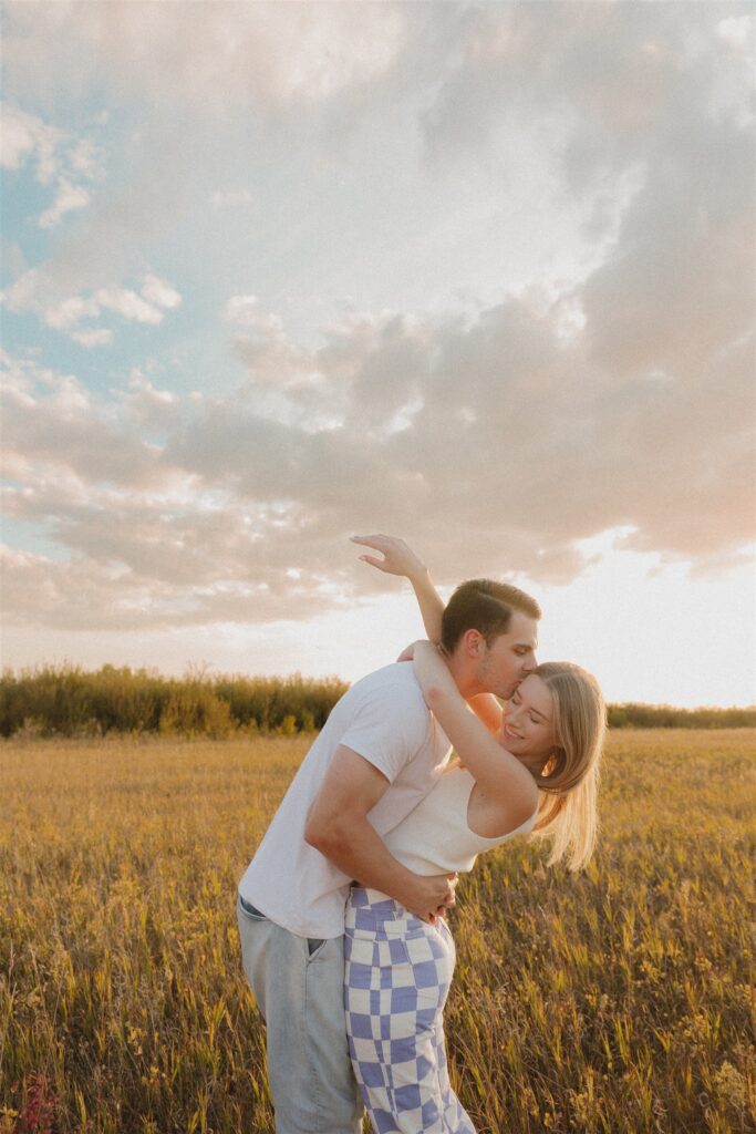 a sunset couples session in saskatoon
