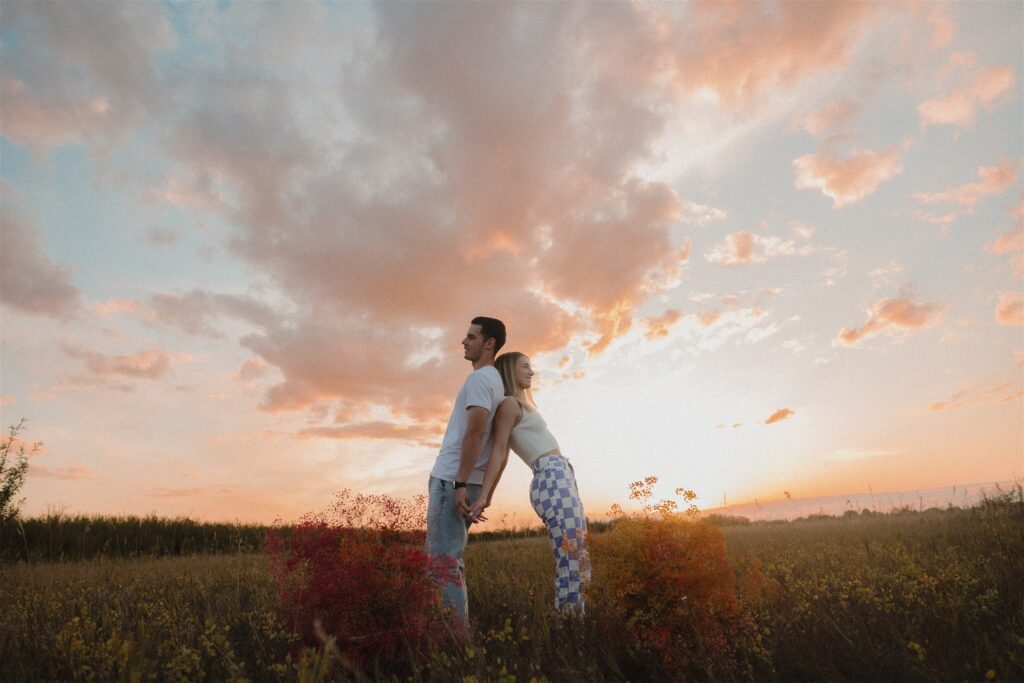 a sunset couples session in saskatoon
